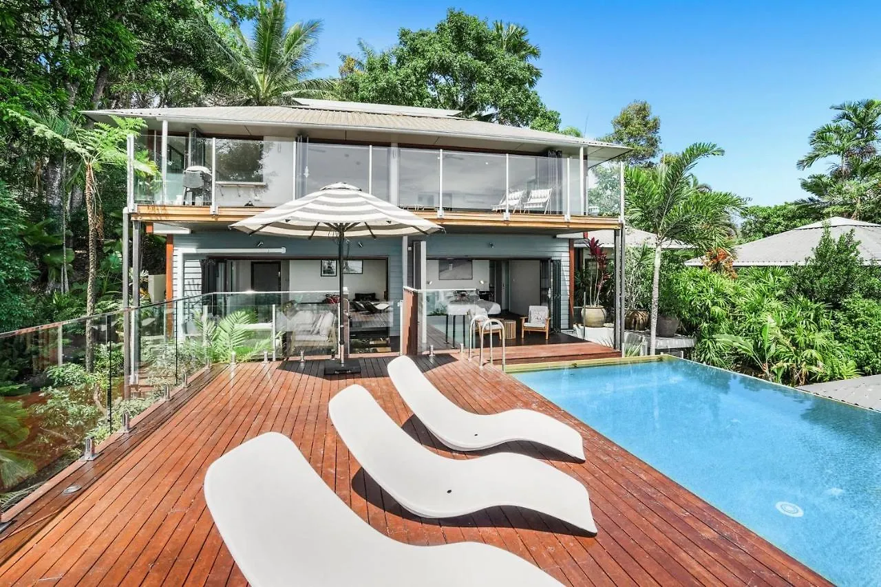 Dom wakacyjny Belle Escapes Trinity Blue Oceanview Home Trinity Beach