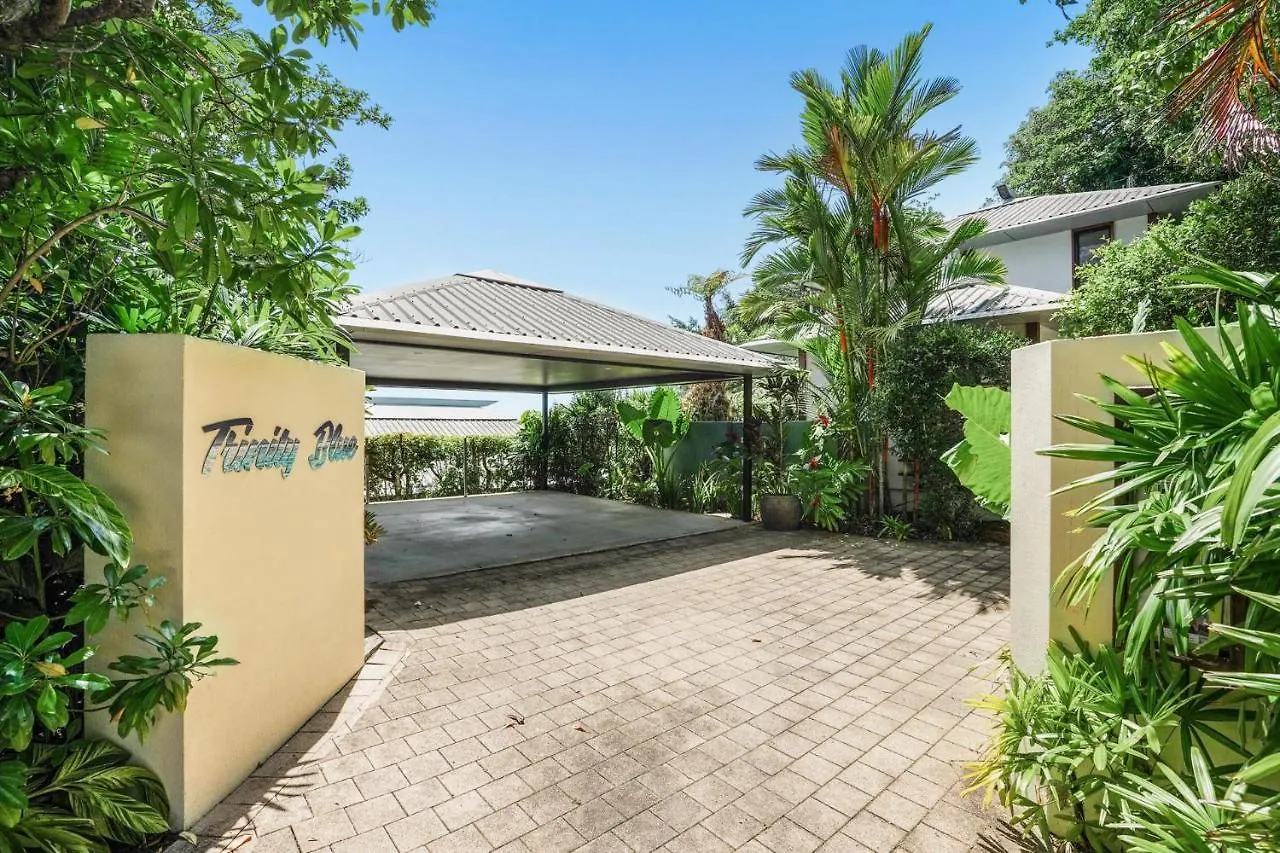 Belle Escapes Trinity Blue Oceanview Home Trinity Beach Dom wakacyjny